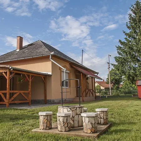 Annabella Apartman Appartamento *
